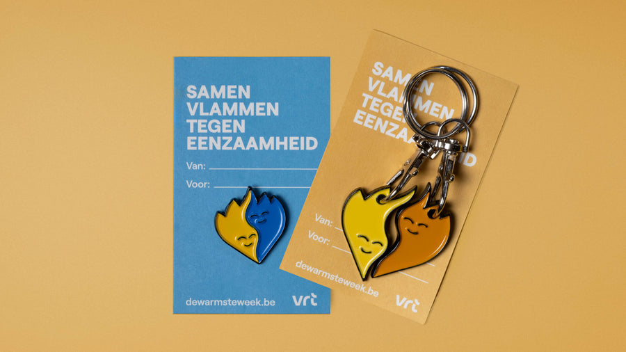 De Knuffelvlammetjes (Pin + Sleutelhanger)